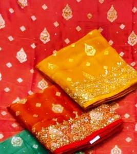 Costumes de soirée en soie brodés à la main de créateur moderne pour femmes, style traditionnel indien avant-gardiste pour les fêtes - Product Image 2