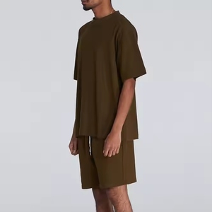 Ensemble short et t-shirt en tricot surdimensionné de style décontracté pour hommes, col en O personnalisé, couleur unie, très personnalisé, été - Product Image 3