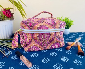 Estuche de Maquillaje Vintage de Algodón con Cremallera, Ecológico y Resistente al Agua, Duradero para Viajes y Artículos Cosméticos - Product Image 1