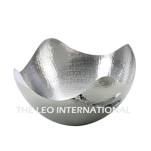 Cuenco de Acero Inoxidable y Latón con Acabado Brillante, Textura Martillada, Diseño de Granada, Chapado en Oro - Product Image 4