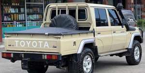 Toyota Land Cruiser d'occasion, double cabine, 4x4, pick-up, série 79 - Product Image 2