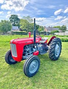 รถแทรกเตอร์ฟาร์ม Massey Ferguson MF 35 Classic ดีเซล ใหม่และมือสอง เครื่องยนต์ 4 สูบ สำหรับงานเกษตรกรรม - Product Image 5