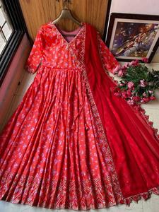 Style Bollywood Robe Anarkali Brodée Lourde Bonne Qualité Soie Taffetas Brodée Avec Entièrement Broderie Entièrement Cousue - Product Image 3