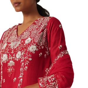 Set di paillettes rosse abbellite Kurti Palazzo all'ingrosso donna abbigliamento etnico OEM fornitore di abbigliamento personalizzato festa di nozze abito vestito - Product Image 2