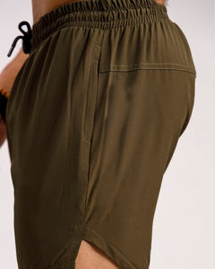 Short de fitness décontracté pour homme à imprimé de logo personnalisé Short de plage de course à pied respirant à taille élastique et à séchage rapide 100% polyester - Product Image 6