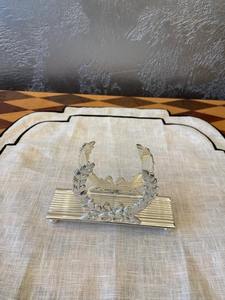 Servilletero Artístico Plateado con Elegante Diseño Curvo para Decoración del Hogar, Recepciones y Regalos, Uso para Servir Invitados - Product Image 2