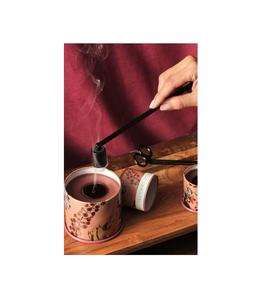 Accessoire d'extinction d'extincteur de bougie poli en acier inoxydable de couleur noire avec longue poignée - Product Image 1