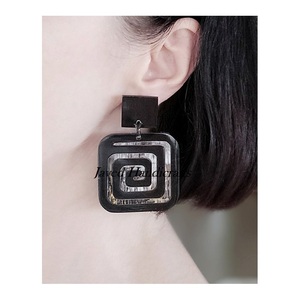 ต่างหูฮอร์นต่างหูฮอร์นออกแบบแฟนซีคุณภาพสูงสีธรรมชาติสำหรับผู้หญิงต่างหูฮอร์นสำหรับงานปาร์ตี้งานแต่งงาน - Product Image 2