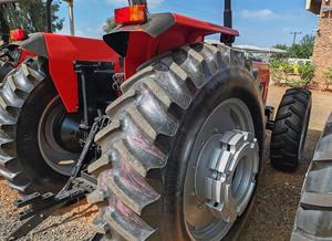 Tractor Agrícola Massey Ferguson 475 Usado en Venta, Tractor 4x4 MF Disponible en Stock - Product Image 2