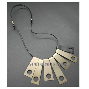 Collier de perles en bois et en résine perlées fait à la main pour femmes accessoires de mode de l'Inde bijoux de mode colliers bracelet - Product Image 2