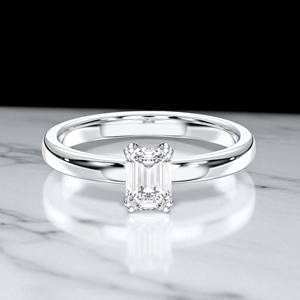 Anillo de compromiso de solitario de moissanita con forma de esmeralda de 0,50 quilates, Juego de puntas de plata para ella - Product Image 4