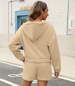 Conjunto de pantalones cortos de moda para un estilo de vida activo - Product Image 3