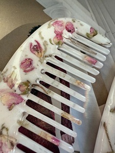 หวีเรซิ่นมืออาชีพสำหรับช่างตัดผม ใช้สำหรับจัดแต่งทรงผมในร้านเสริมสวย วัสดุเรซิ่นคุณภาพสูง - Product Image 2