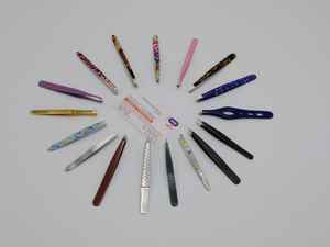 แหนบติดขนตา สแตนเลส เหล็กญี่ปุ่น คุณภาพสูง ระดับมืออาชีพ ออกแบบตามหลักสรีรศาสตร์ สะดวกสบาย / ลดความเมื่อยล้าของมือ คุณภาพสูง - Product Image 1