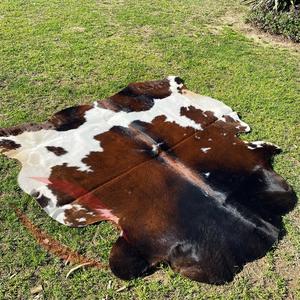 Cuero Genuino ISONZ de Piel de Vaca con Acabado Natural, Tamaño Personalizable, 30 pies de Longitud, Grosor de 1.2-2.0 mm para Sofás, Zapatos, Bolsos y Maletas - Product Image 1