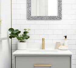 Miroir mural design de luxe incrusté de résine fabriqué à la main accent décoratif pour les maisons et les hôtels - Product Image 5