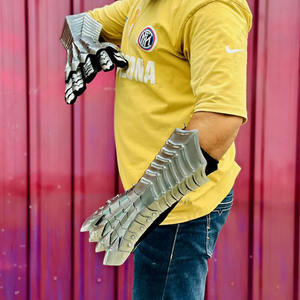 Meilleur ensemble de gants d'Halloween Gantelets noirs en acier médiéval Gants d'armure de haute qualité - Product Image 4