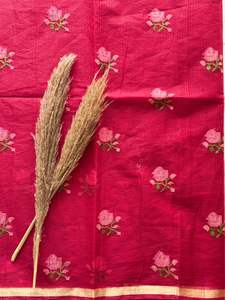 Sari Tradicional Kota Doriya con Bordado y Trabajo de Hilo, Blusa Sin Coser con Borde en las Mangas y un Hermoso Sari - Product Image 4