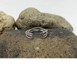 แหวนลวดบางสีชมพูสำหรับผู้หญิงปรับได้เรียบง่ายขนาดเล็กแหวนเงินทำมือสวยงามสำหรับสวมใส่ในชีวิตประจำวัน - Product Image 3