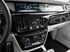 2023 Rolls-R-oyce Phantom - Product Image 3