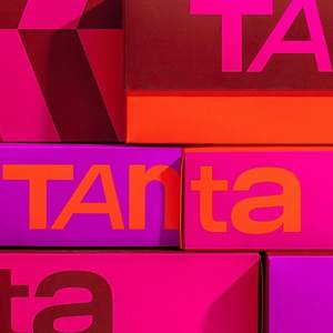 Boîte de présentation de comptoir en papier artisanal personnalisé audacieux unique emballage de vente au détail avec impression personnalisée accrocheur pour produits en chocolat - Product Image 1