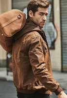 Blouson Bomber Moto en Cuir de Vachette Marron Non-tissé OEM Hiver Crunch pour Homme avec Capuche Amovible, Logo Avant, Imperméable, Respirant et Coupe-vent