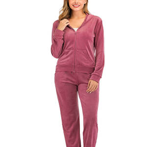 Ensemble de survêtement en velours uni pour femme avec logo personnalisé 2023, ensemble de survêtement avec sweat-shirt à capuche et pantalon à fermeture éclair intégrale - Product Image 4