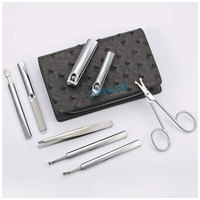 Ensemble d'outils de soin des ongles professionnel de haute qualité Kit de manucure et de pédicure en acier inoxydable avec Logo personnalisé Tondeuse à orteils Salon de toilettage