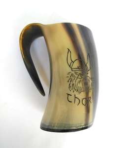 Jarra de Cerveza Vikinga de Alta Calidad Inspirada en el Medievo, con Diseño de Animal/Amor/Ángel, Ecológica, Hecha a Mano, de Cuerno, para Navidad o Día de la Madre - Product Image 1