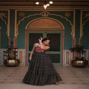 Vestido de Anarkali de trabajo con parche estampado Pure Badhani de último diseñador de FabZone - Product Image 2