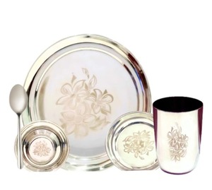 Ensemble de couverts en acier inoxydable découpés au laser de qualité supérieure 5 pièces vaisselle entière classique conception de motif de plante vente d'usine stockée - Product Image 2