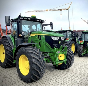 Tractor de Ruedas John Deere 7230R de 70HP, Calidad Premium, Manejo Superior, Comodidad, Eficiencia de Combustible, Motor para Todo Tipo de Clima - Product Image 3