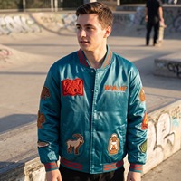 Blouson Bomber Oversize en Satin Unisexe Teal Scarlet avec Patch Chenille Champignon et Doublure Sublimée, Logo Personnalisé OEM