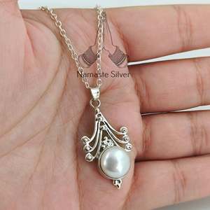 Collier pendentif en argent sterling 925 fait main avec perle d'eau douce pour un cadeau d'anniversaire, de Noël ou de la Saint-Valentin - Product Image 1