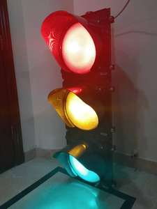 Semáforo LED de Alta Intensidad de 300 mm |   Luz de Advertencia Inteligente RYG para Intersecciones de Carreteras - Product Image 2