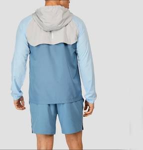 Conjunto de dos piezas de chándal de nailon con estampado de logotipo bordado personalizado, chándal cortavientos, conjunto corto de chaqueta con capucha de bloque de color - Product Image 6