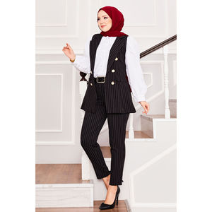 Ensemble deux pièces rayé noir : Gilet à col chemise avec boutons décoratifs et pantalon - Product Image 3