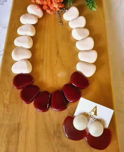 สร้อยคอกลมเรซินเพ้นท์มือและแกะสลักลายดอกไม้และนางฟ้าออกแบบเองสีปาร์ตี้ชายหาดพิมพ์เคลือบแฟชั่น - Product Image 6