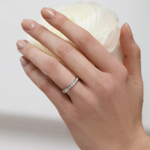 Conjunto de anillo de boda de doble diseño cultivado en laboratorio, anillo pulido cepillado de oro de 10K de lujo, Diamante de corte redondo brillante para la elegancia diaria - Product Image 5