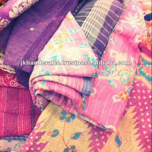 ผ้านวมวินเทจทำด้วยมือ - Product Image 2