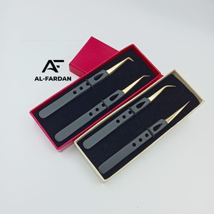 Pinzas de extensión de pestañas con punta de oro negro mate Pestañas de volumen de fibra de alta punta Mango dentado de acero inoxidable sólido - Product Image 1