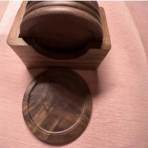 Dessous de verre en noyer Dessous de verre en bois avec support et ensemble de bâtons de café en bois Sous-verres en bois naturel de qualité supérieure pour boissons chaudes et froides - Product Image 4