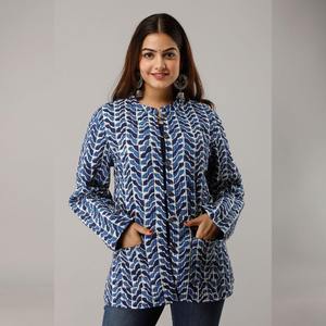 Veste matelassée en coton bleu avec décoration boutonnée, imperméable, respirante, tissée avec un motif de fleurs et de lignes sur le devant - Product Image 1