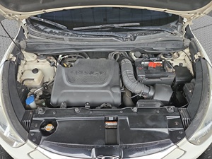 ฮุนได ทูซอน รุ่น IX LX20 ปี 2010 พวงมาลัยซ้าย หลังคาเปิดได้+ล้อแม็ก 18 นิ้ว รถ SUV มือสองจากเกาหลี สภาพดี ไมล์น้อย พร้อมฟีเจอร์มากมาย ขายดี - Product Image 6