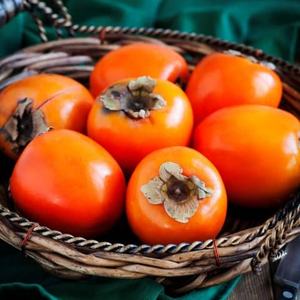 ¡DULCES, DELICIOSOS PERSIMONES FRESCOS A PRECIOS INMEJORABLES-EXPORTADOS A GRANEL AL MERCADO GLOBAL! - Product Image 1