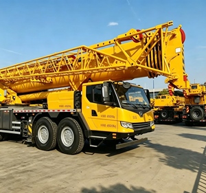 Nouvelle grue montée sur camion XCT100L7_1, capacité de levage de 100 tonnes, haute efficacité, construction robuste, capacité de charge élevée - Product Image 2