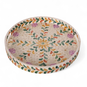 Bandeja de Nácar Hecha a Mano, Bandeja Decorativa con Incrustaciones de Concha Natural, Ecológica para Mesa y Cocina - Product Image 1