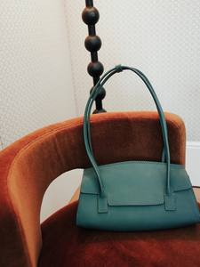 Bolso de Hombro de Cuero Genuino Verde para Mujer, Bolso de Mano Retro con Cremallera de Dos Tonos, Estilo Minimalista y Moderno, Esmeralda, Años 90 - Product Image 3