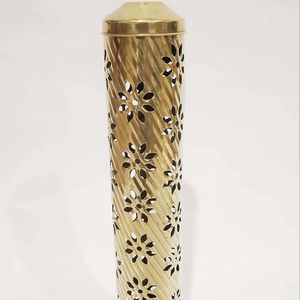 Support artisanal en laiton Agarbatti Porte-encens élégant de forme ronde - Product Image 2