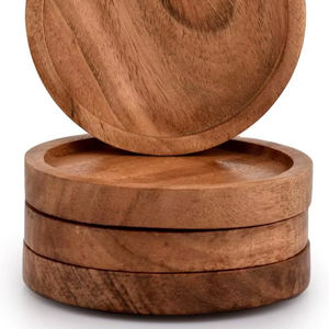 Juego de posavasos de madera hechos a mano para una durabilidad duradera y una presentación elegante y rústica en el hogar. - Product Image 1